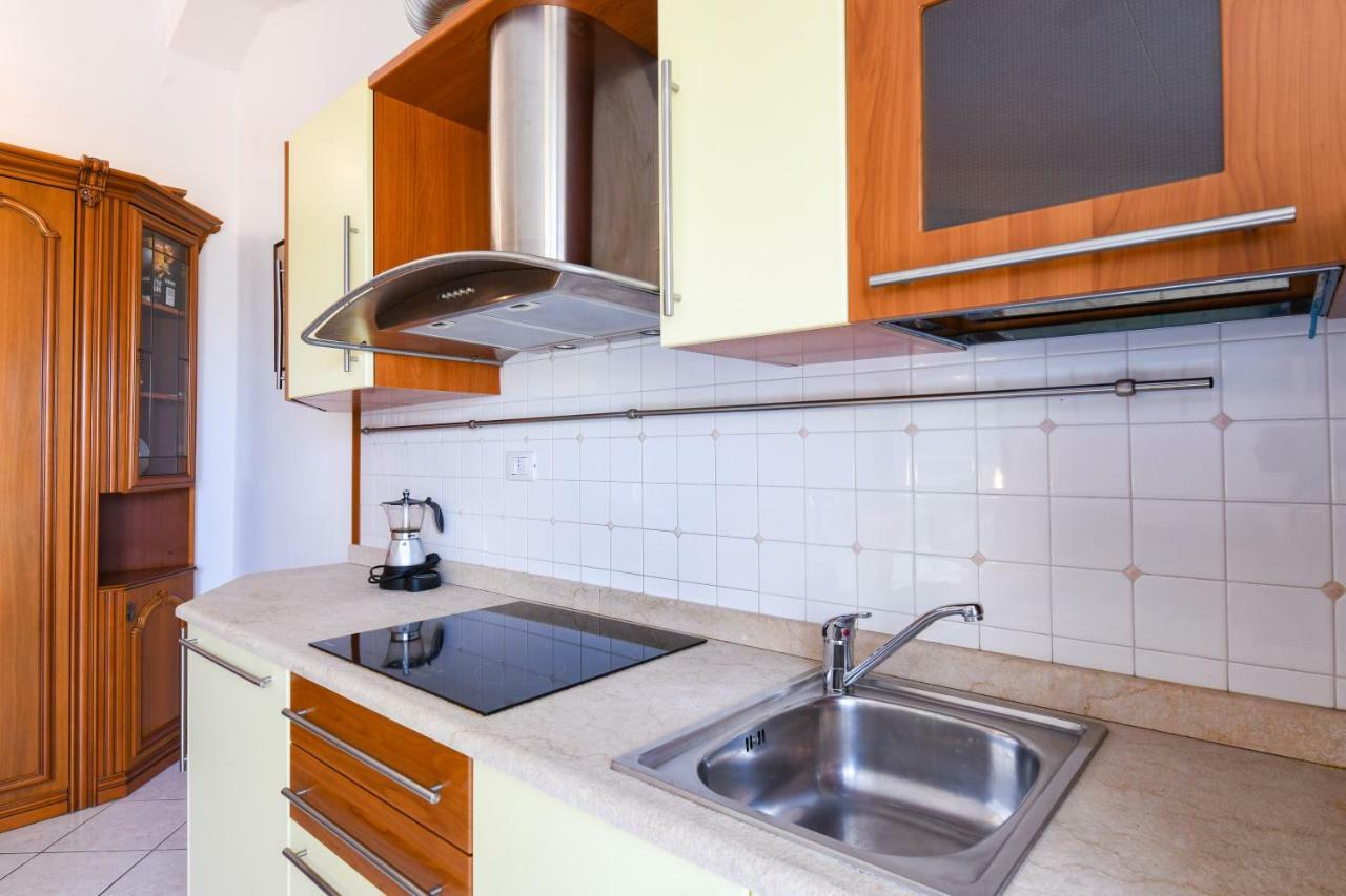Sarno Apartments Caravaggio Sirmione Eksteriør billede